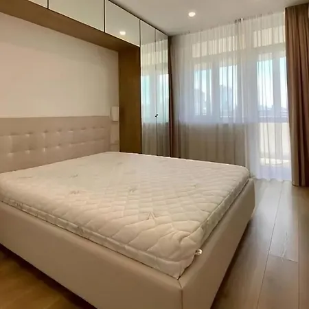 Sveikas Atvykes I Naugardo Apartametnus Butas